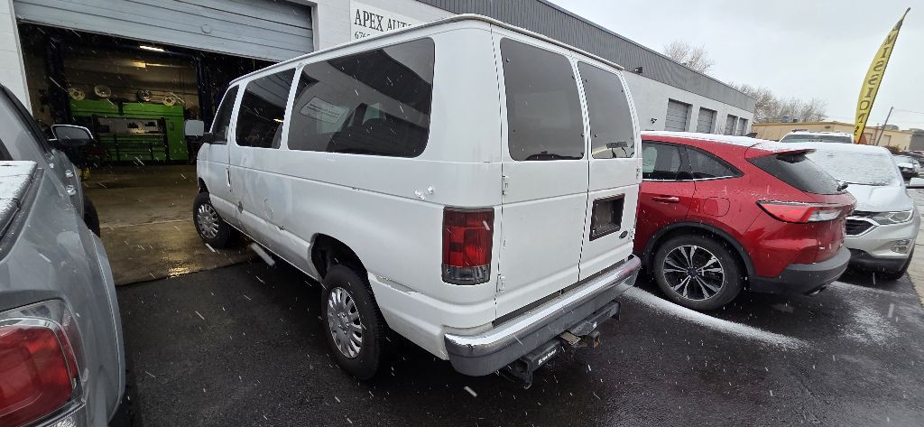 2006 Ford Econoline Image 4