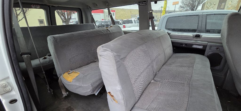 2006 Ford Econoline Image 8