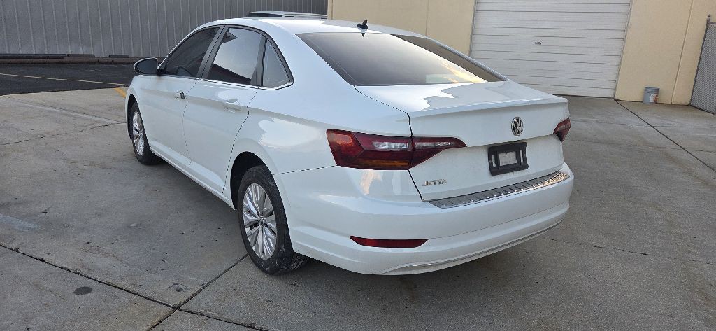 2019 Volkswagen Jetta Image 3