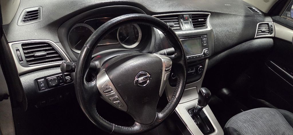 2015 Nissan Sentra Image 9