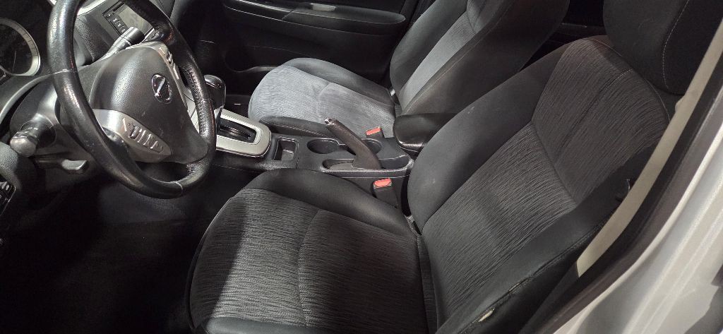 2015 Nissan Sentra Image 11