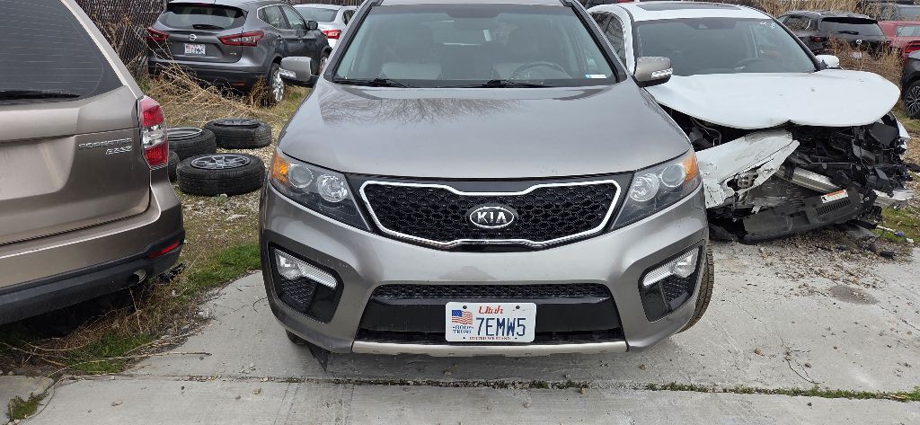 2013 Kia Sorento Image 2