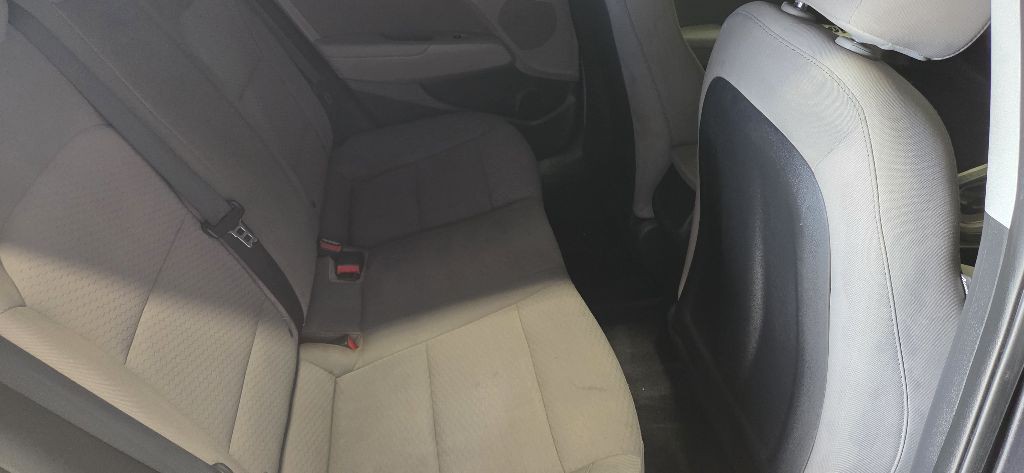 2020 Hyundai Elantra Image 13