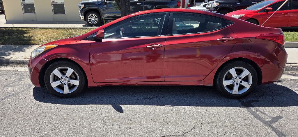 2013 Hyundai Elantra Image 7