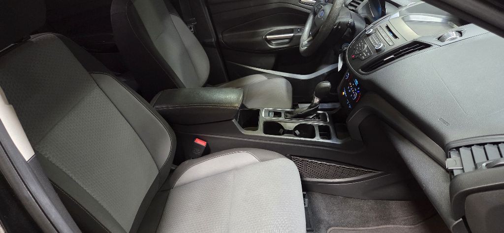 2017 Ford Escape Image 12