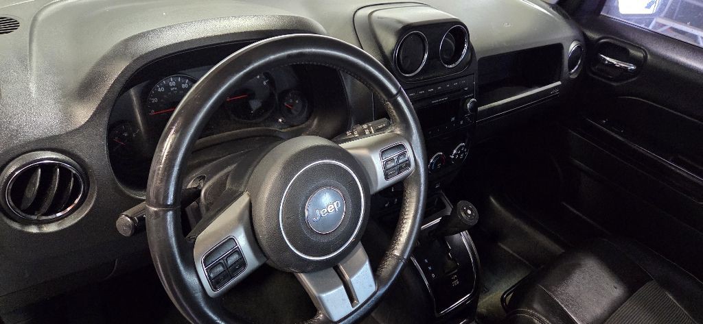 2013 Jeep Patriot Image 9
