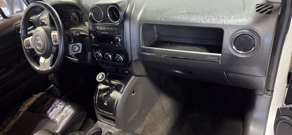 2013 Jeep Patriot Image 12