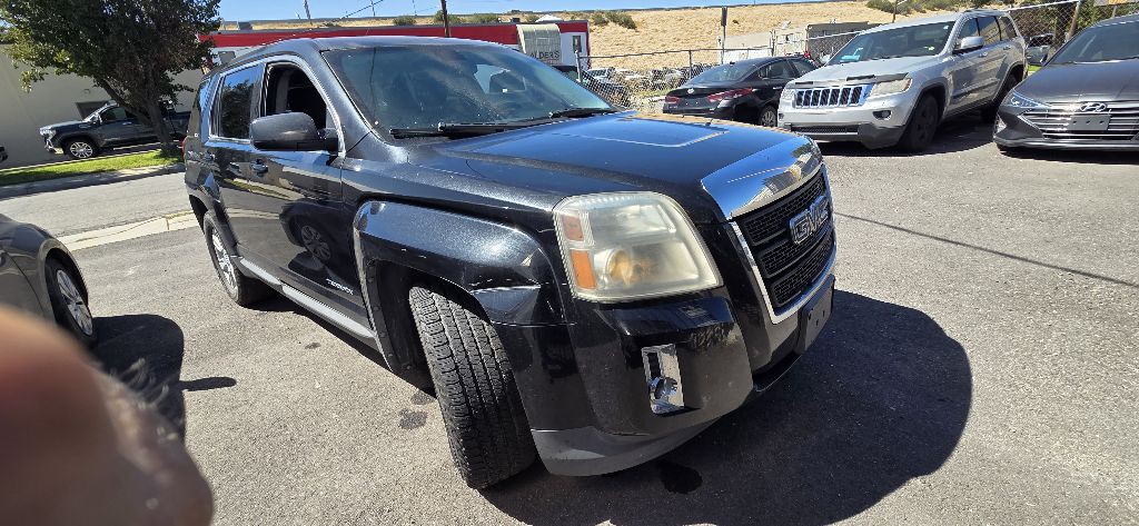 2010 GMC Terrain Image 2