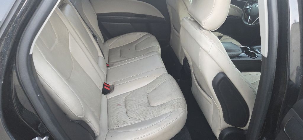 2016 Ford Fusion Image 14