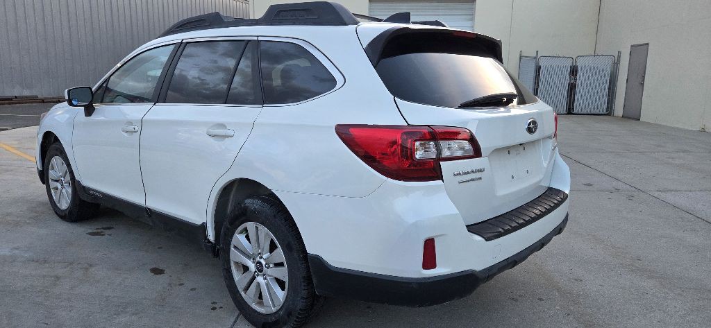 2016 Subaru Outback Image 3