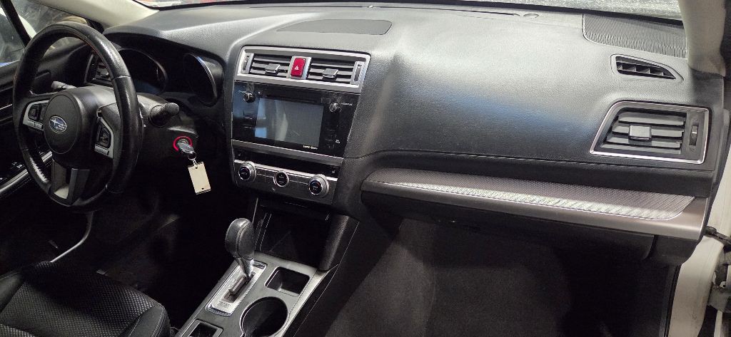 2016 Subaru Outback Image 9