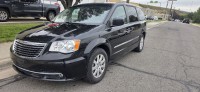 Image for 2015 Chrysler Town & Country Touring ID: 7680319
