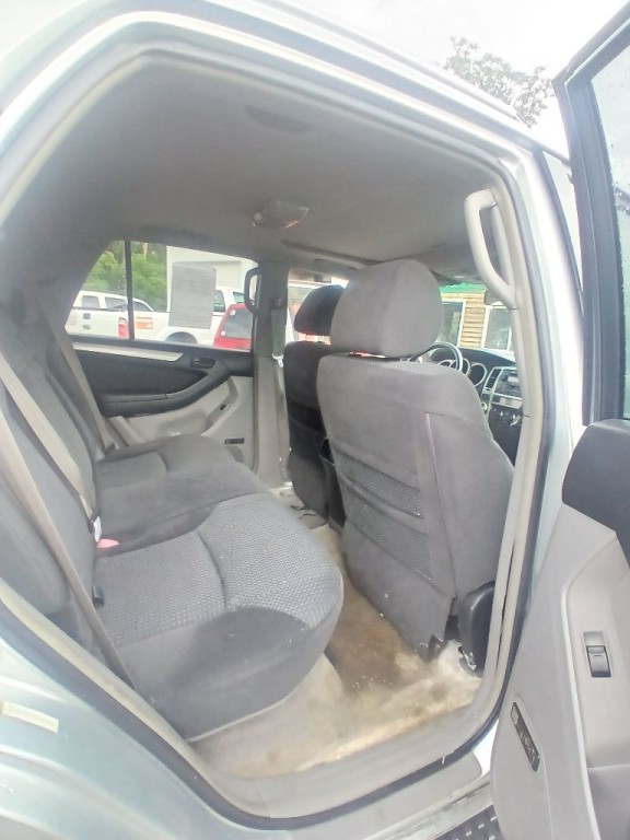 2004 Toyota 4Runner Image 10