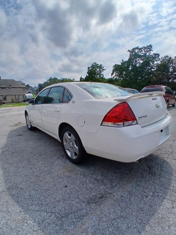 2006 Chevrolet Impala Image 2