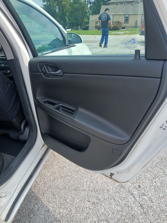 2006 Chevrolet Impala Image 14