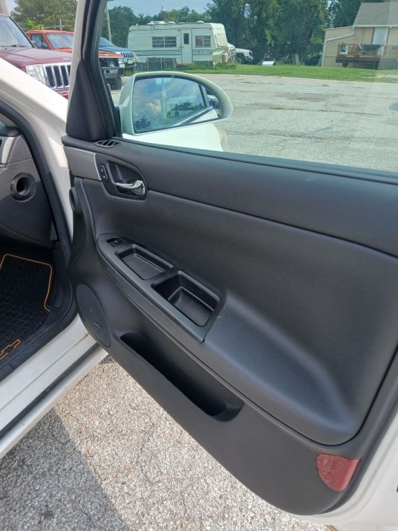 2006 Chevrolet Impala Image 17