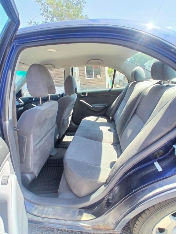 2005 Honda Civic Image 11