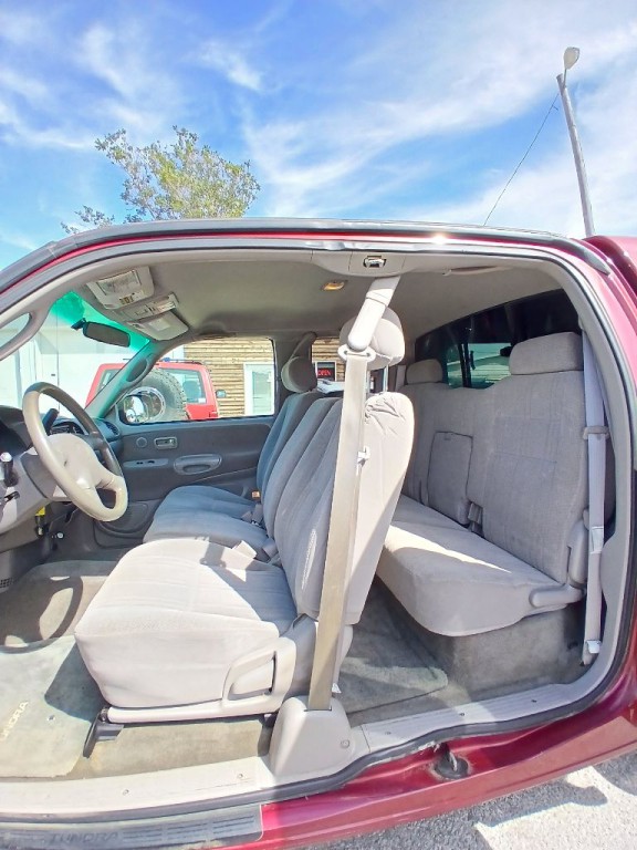 2002 Toyota Tundra Image 10