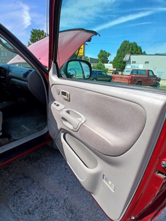 2002 Toyota Tundra Image 16