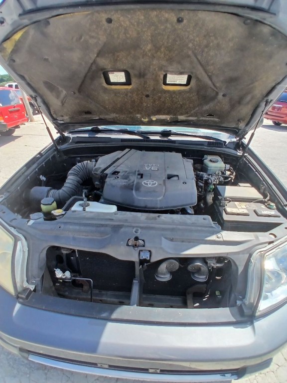 2003 Toyota 4Runner Image 19