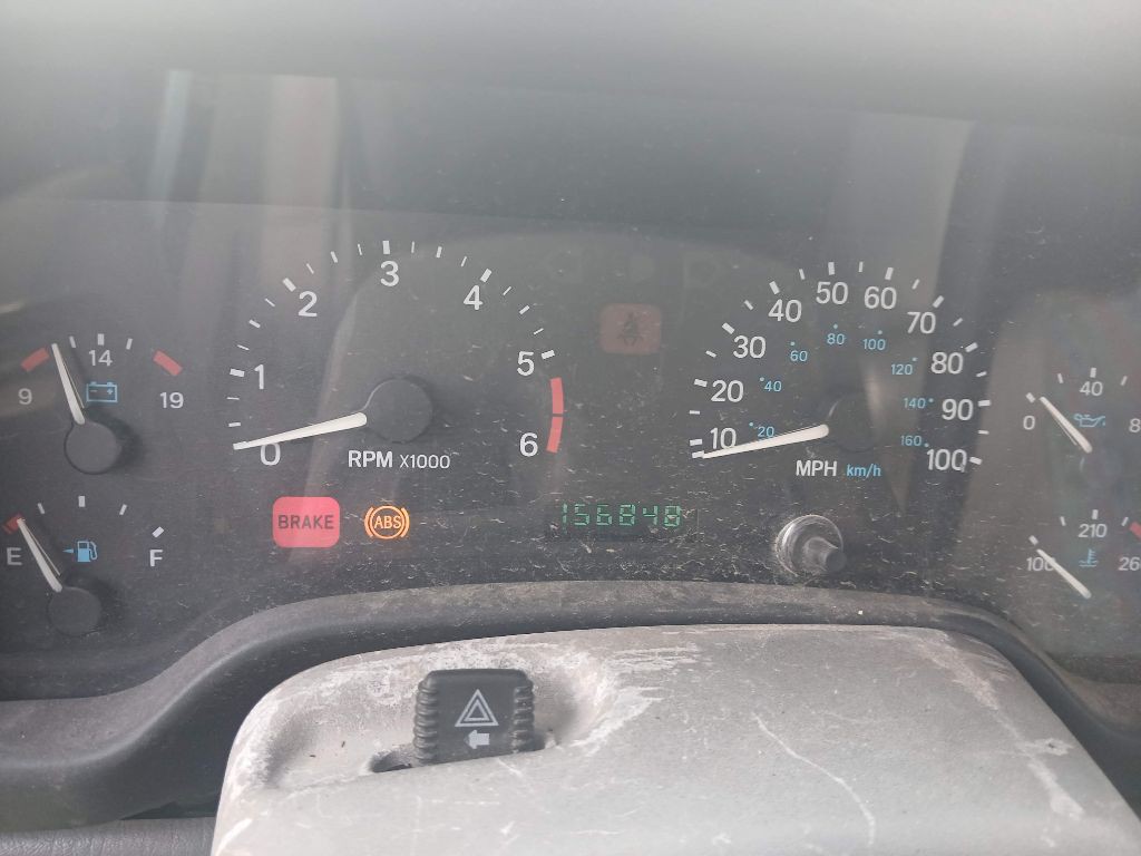 1997 Jeep Wrangler Image 11