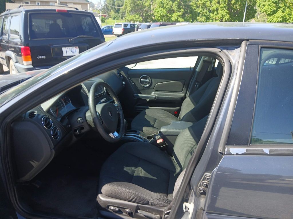 2008 Pontiac Grand Prix Image 6