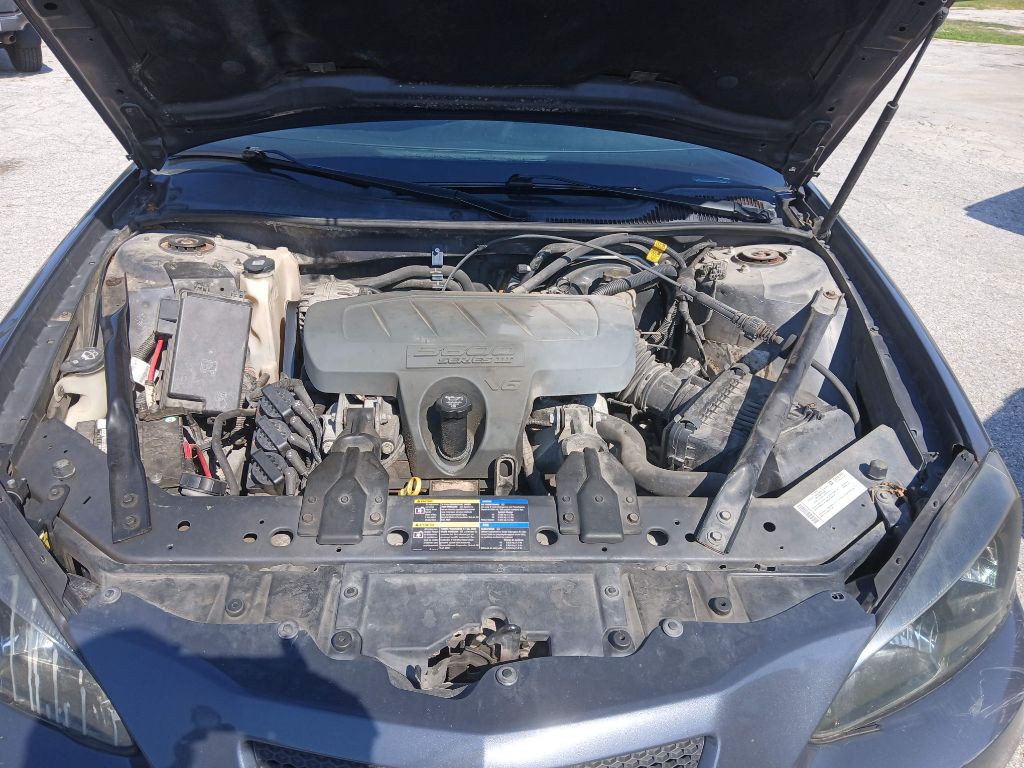 2008 Pontiac Grand Prix Image 7