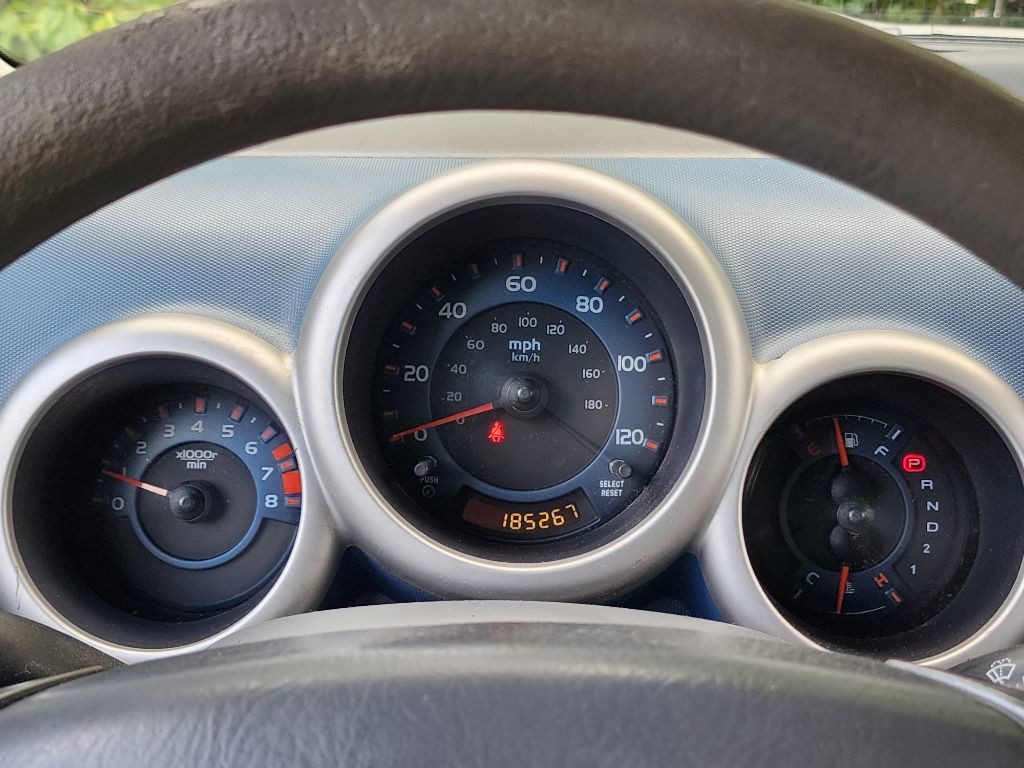 2004 Honda Element Image 16