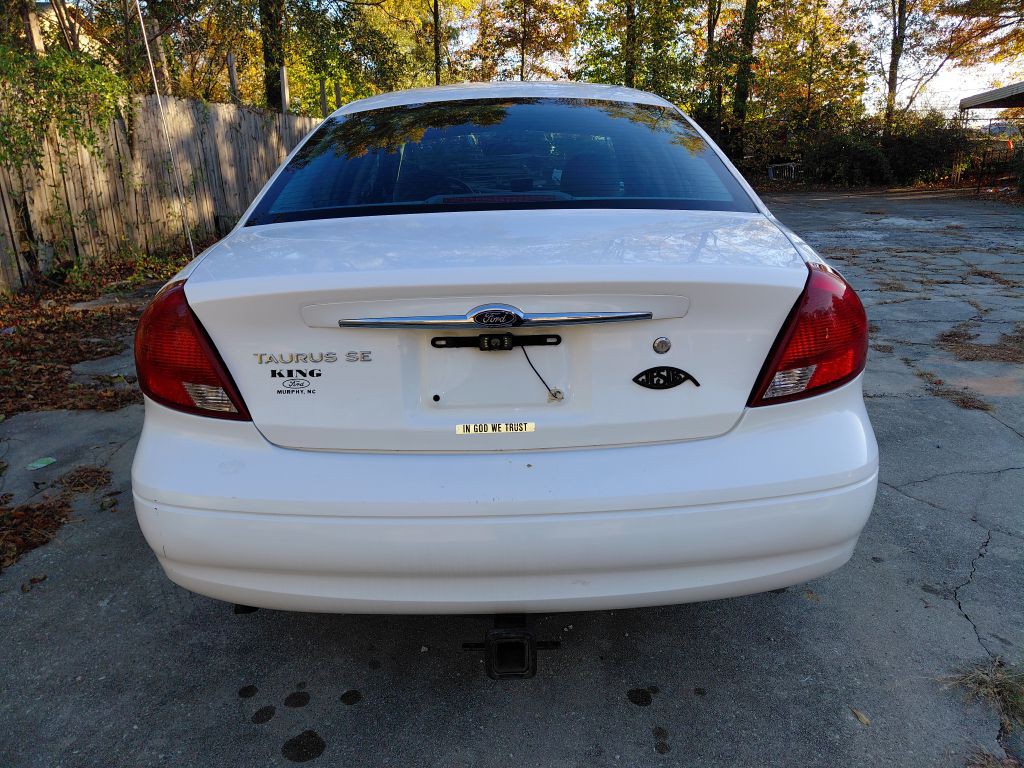 2003 Ford Taurus Image 5
