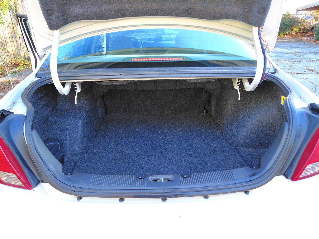 2003 Ford Taurus Image 6