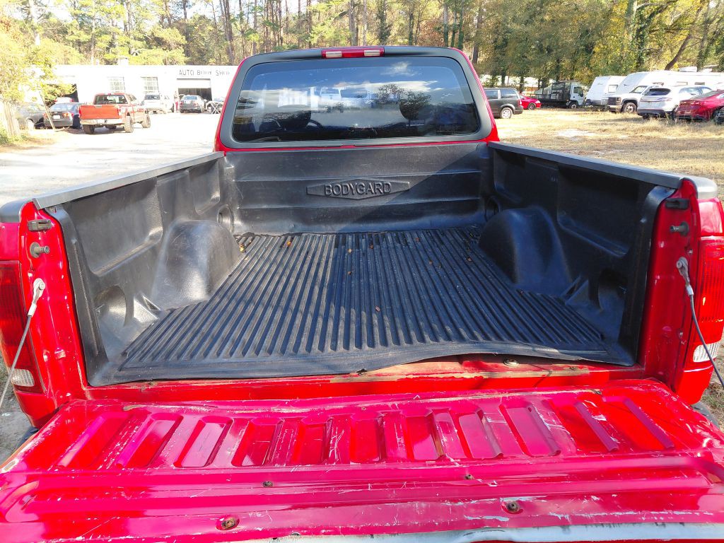 2002 Ford F-150 Image 8