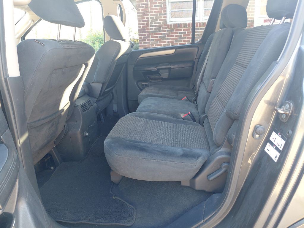 2011 Nissan Armada Image 9