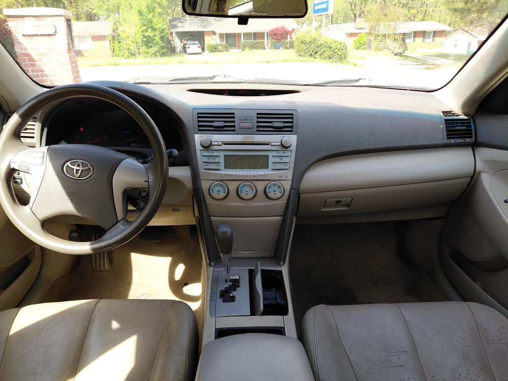 2009 Toyota Camry Image 10