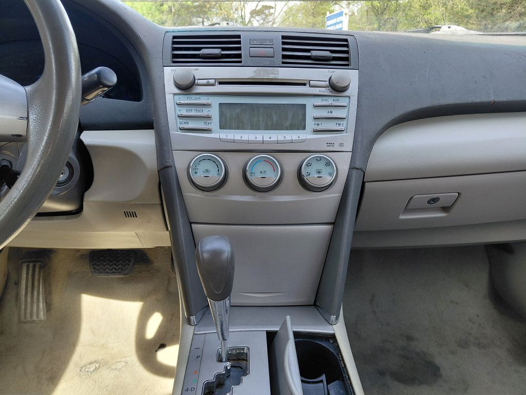 2009 Toyota Camry Image 11