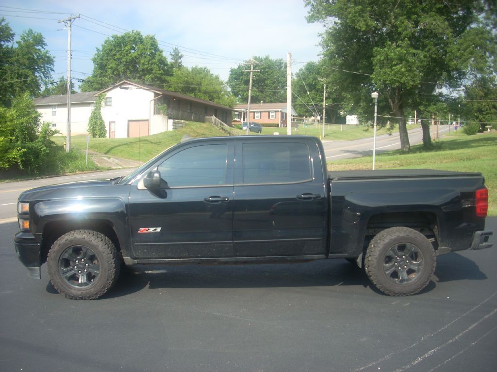 2015 Chevrolet Silverado 1500 Image 2