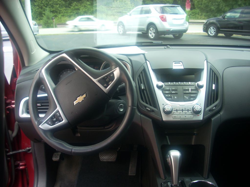2010 Chevrolet Equinox Image 6