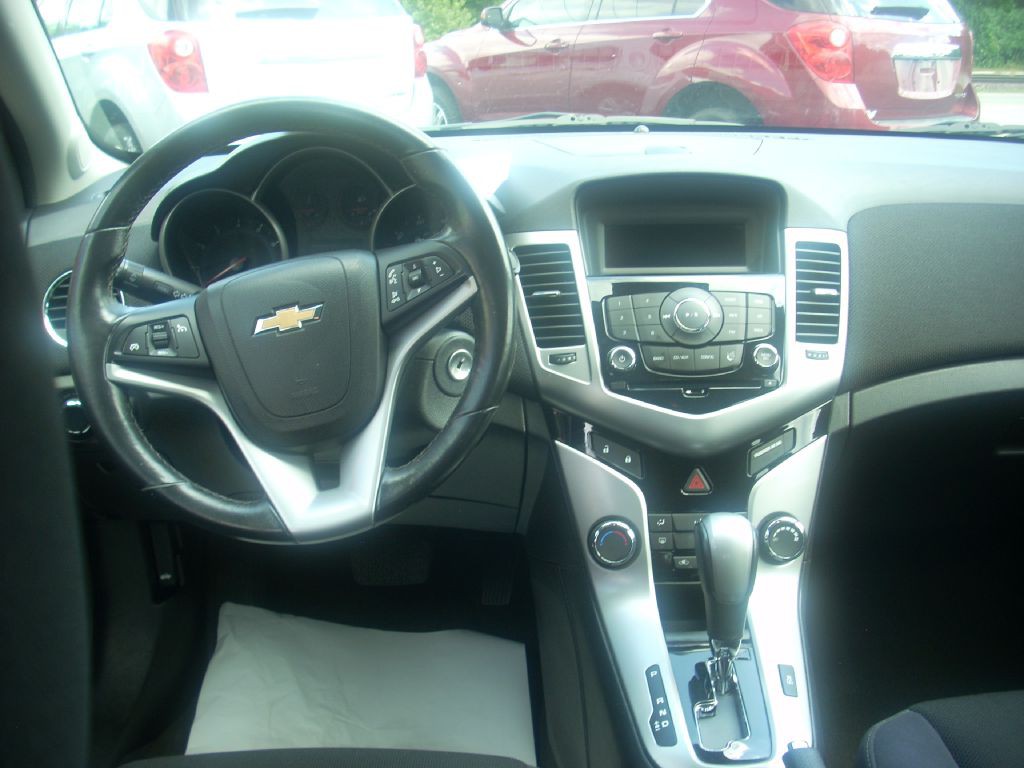 2014 Chevrolet Cruze Image 6