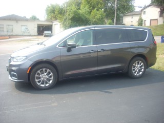 Image for 2023 Chrysler Pacifica Touring L ID: 6821261