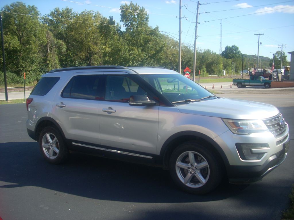2017 Ford Explorer Image 3