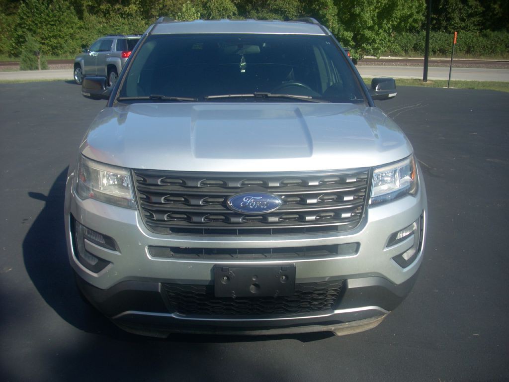 2017 Ford Explorer Image 4