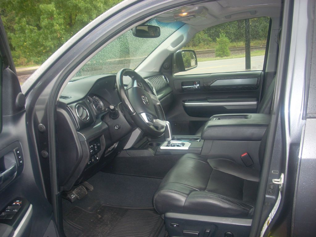 2015 Toyota Tundra Image 5