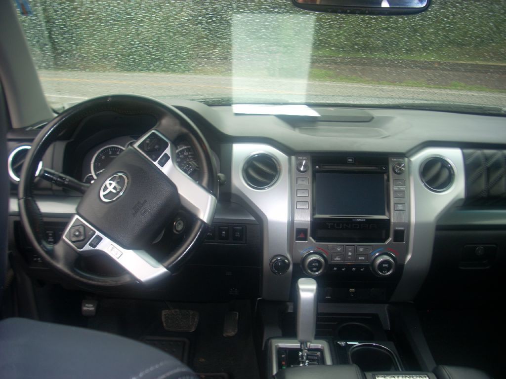 2015 Toyota Tundra Image 6
