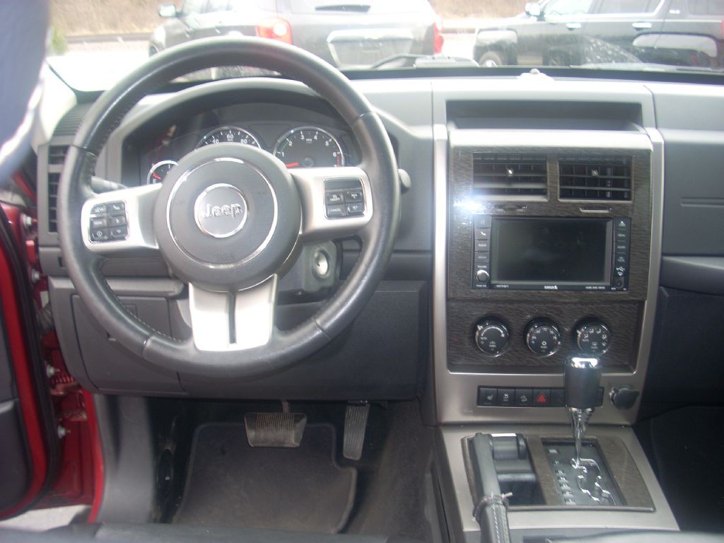 2012 Jeep Liberty Image 6