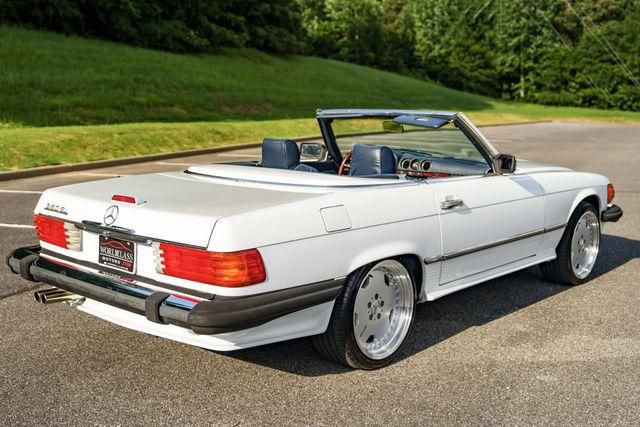 1988 Mercedes-Benz 560-Class Image 22
