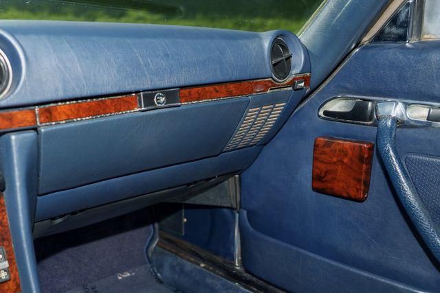 1988 Mercedes-Benz 560-Class Image 27