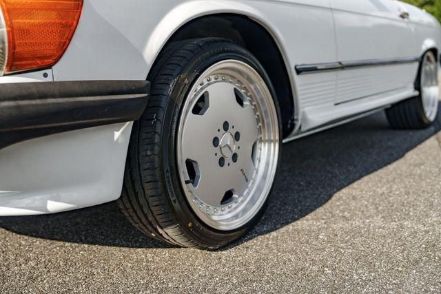 1988 Mercedes-Benz 560-Class Image 55