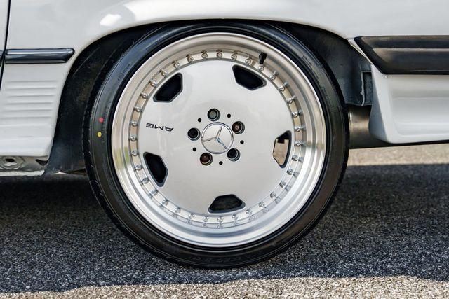 1988 Mercedes-Benz 560-Class Image 58