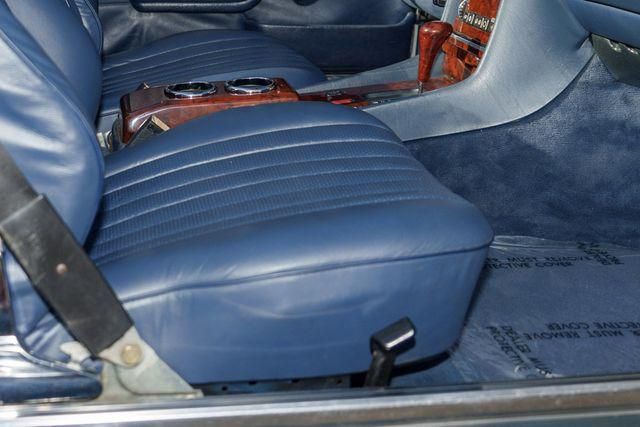 1988 Mercedes-Benz 560-Class Image 79