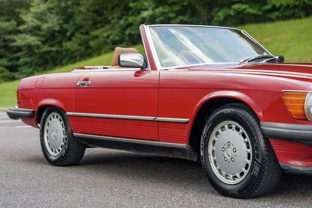 1987 Mercedes-Benz 560-Class Image 28