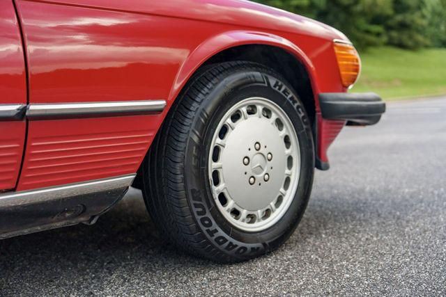 1987 Mercedes-Benz 560-Class Image 62